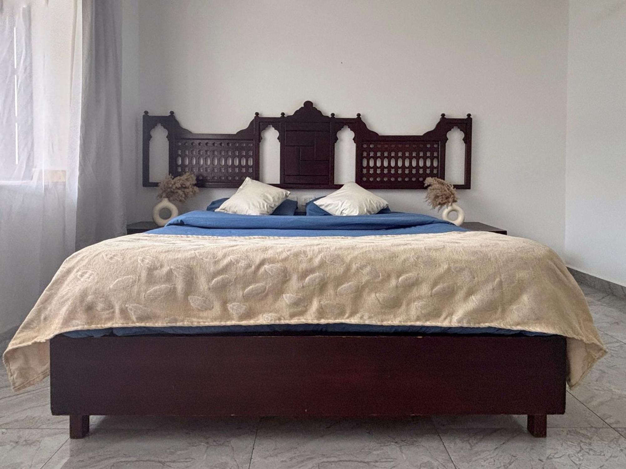 Delta 1 Bedroom With Pool View