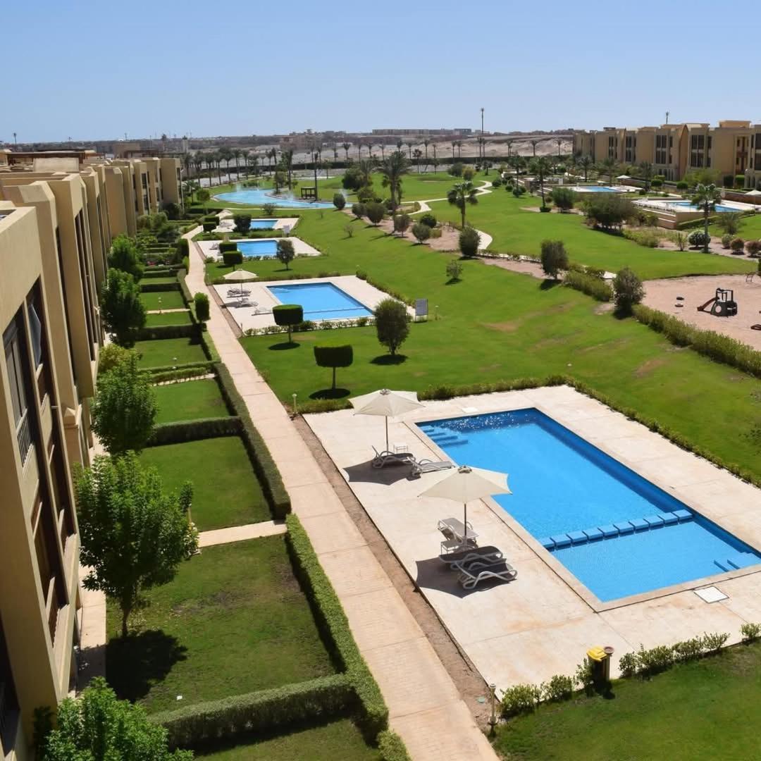 Apartment One Bd Golf Heights Sheikh Free Wifi