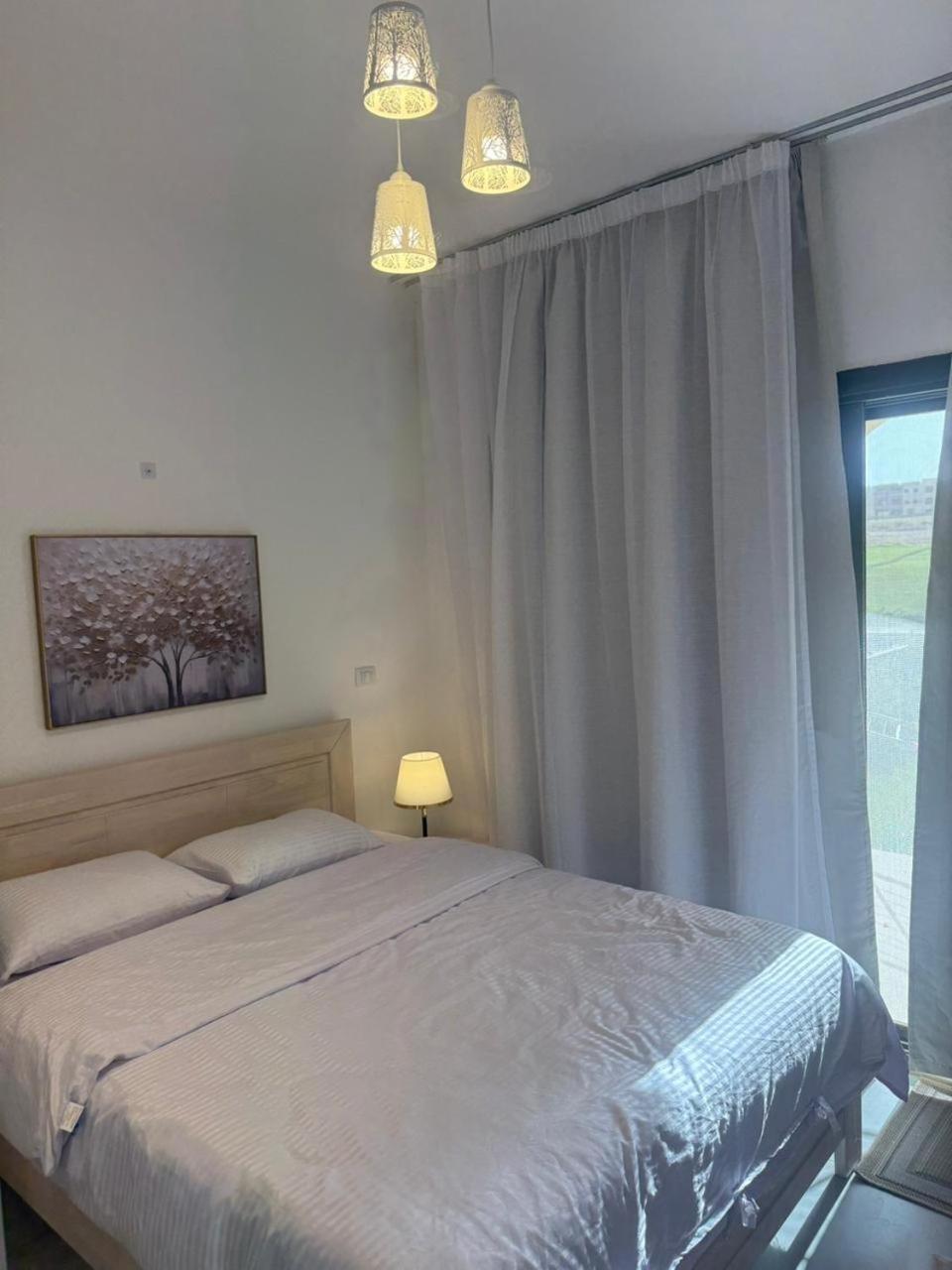 One Bd Golf Heights Sheikh Free Wifi Apartment