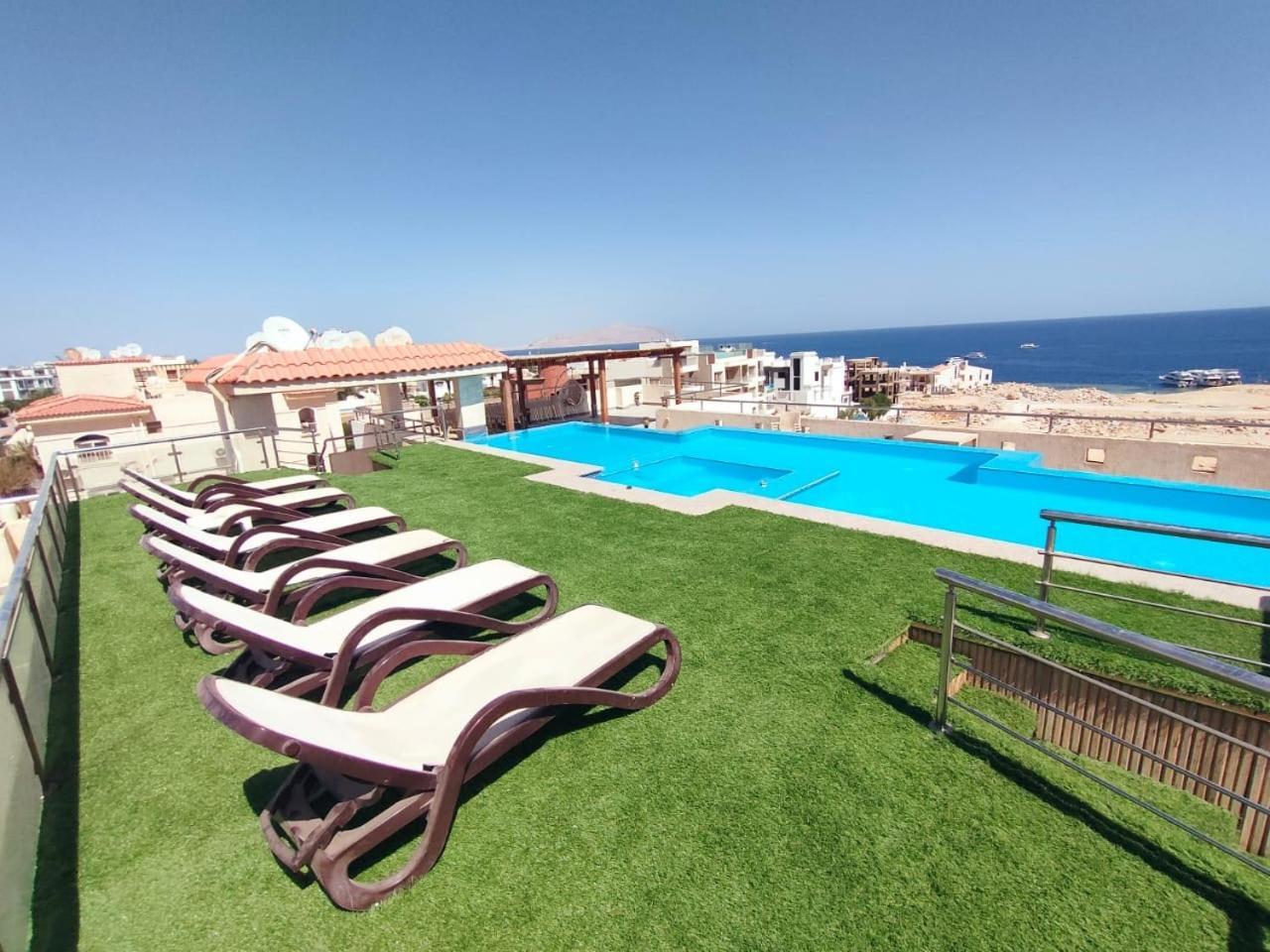 Royal Sea View Montazah Sharm, Airport&soho Apartment