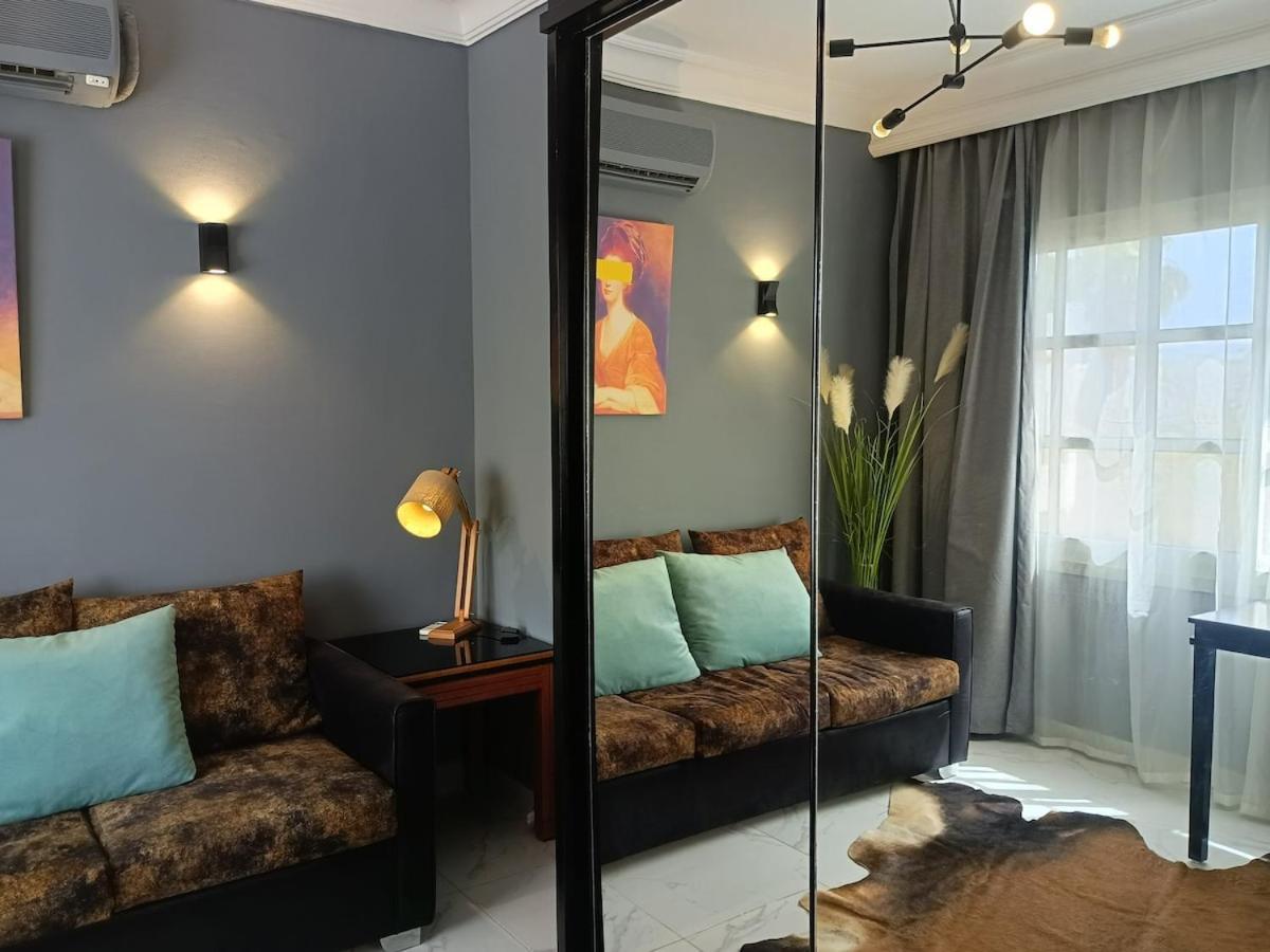 Relaxing In The Heart Of Town Apartment