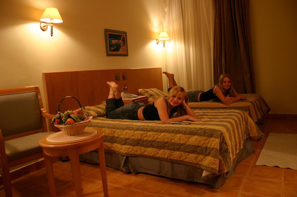 Hotel Gardenia Plaza And