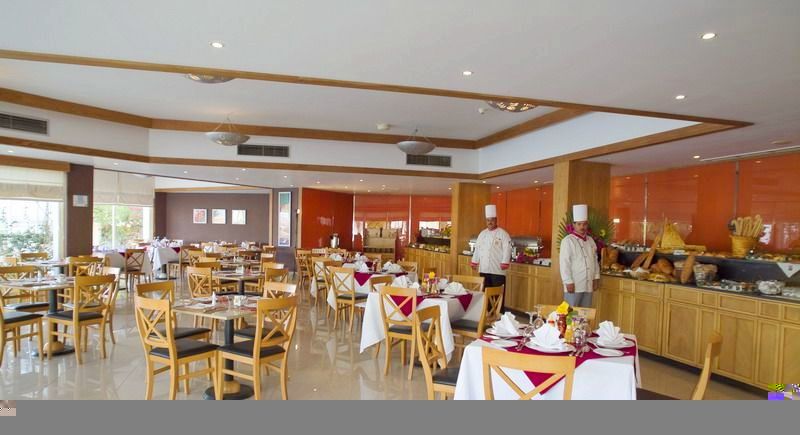 Eden Rock Namaa Bay Resort 3*