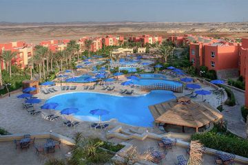 Aurora Oriental Hotel 5*
