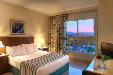 Aurora Oriental 5*