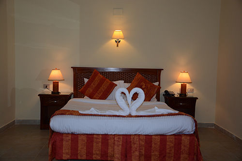 Otel Le Mirage New Tiran 4*