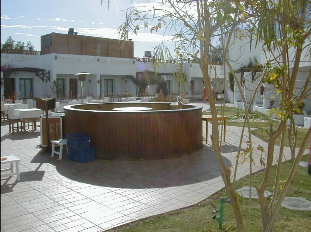 Ocean Club Resort 2*