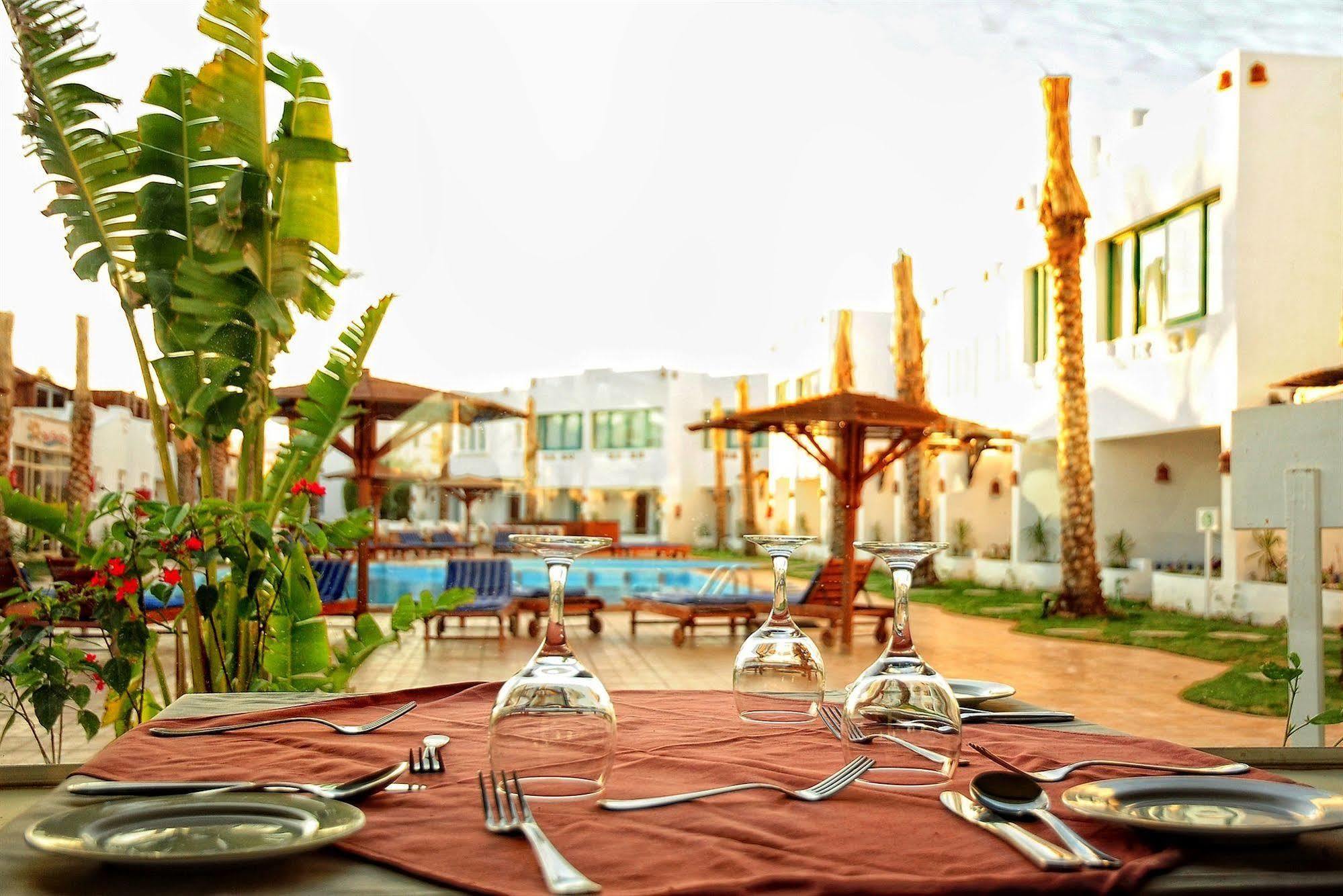 Ocean Club Resort 2*