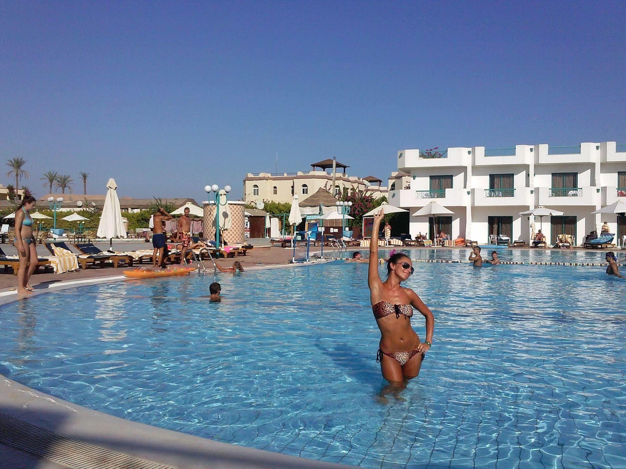 Cliff Otel 2*