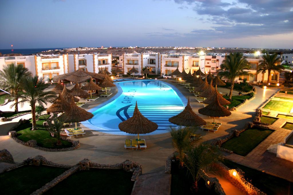 Hotel Gardenia Plaza And