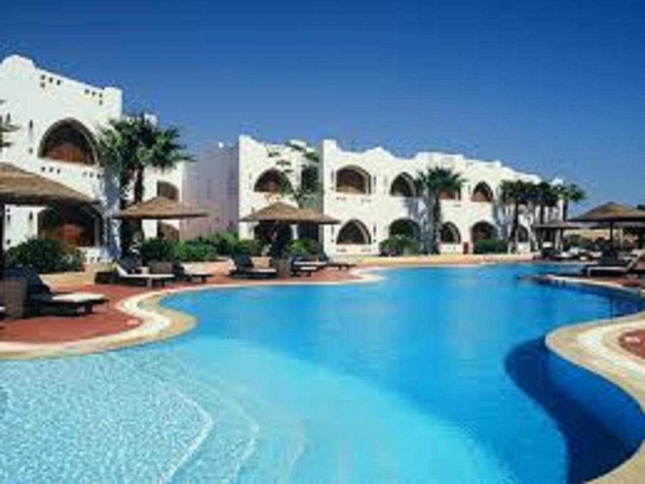 Coral Bay Prestige Apartment *