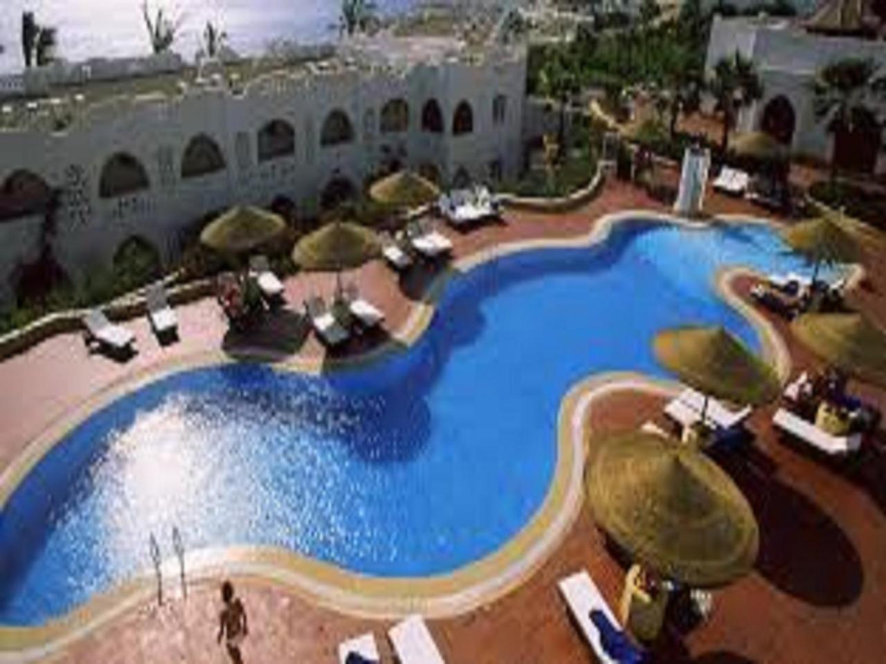 Coral Bay Prestige