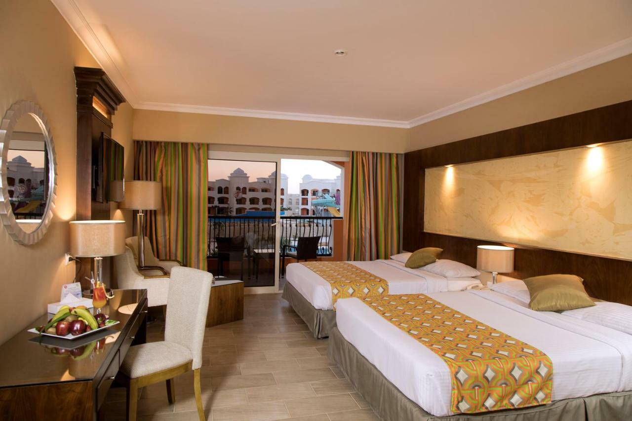 Naama Waves 5*