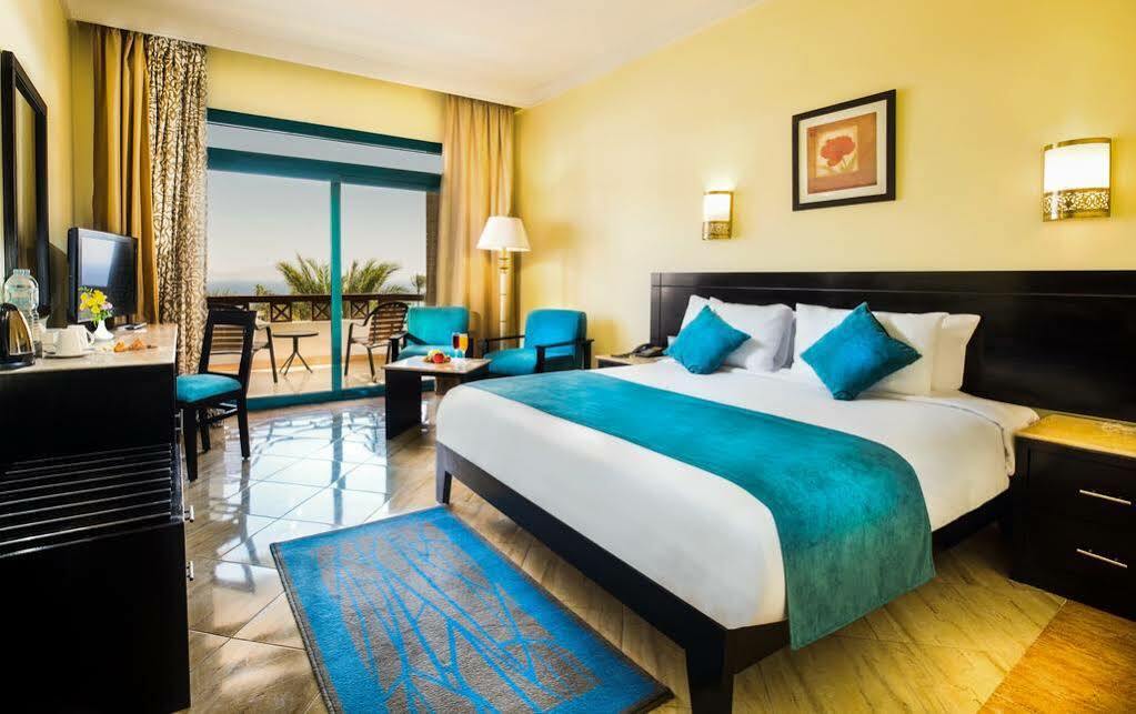 Pyramisa Sheikh Hotel *