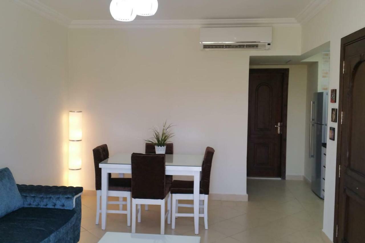 One-bedroom S2 In Vip Zone Sunny Lakes Apartment