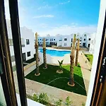 شقه فندقيه مكيفه بديار الربوه