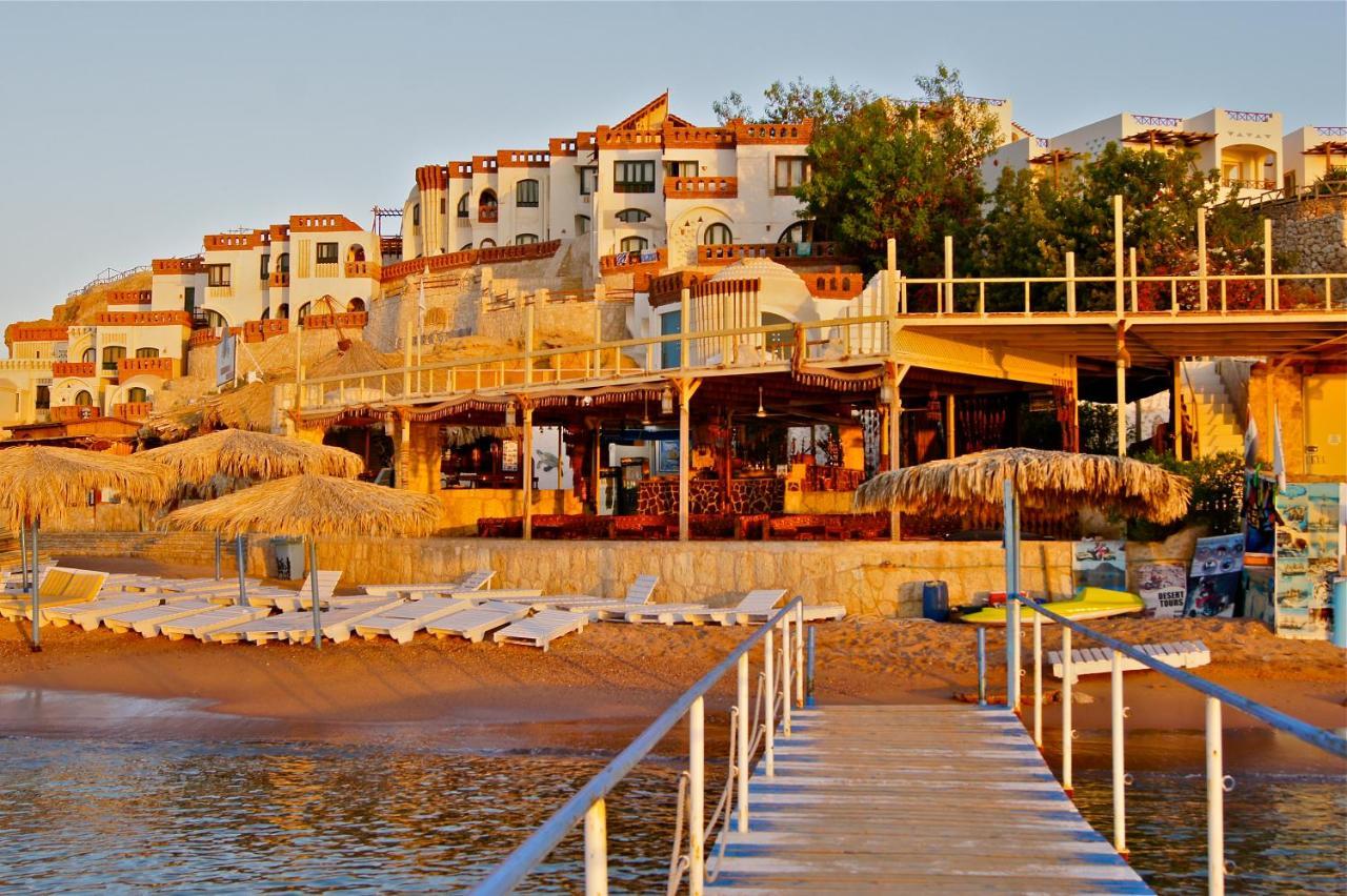 Resort Umbi Sharks Bay Diving Village 3*