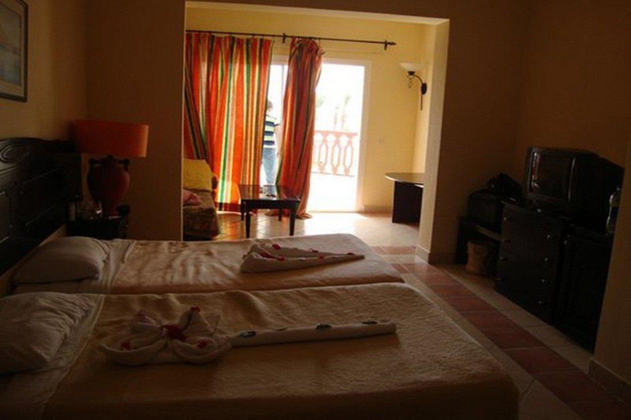 Hotel Dessole Nesco Waves