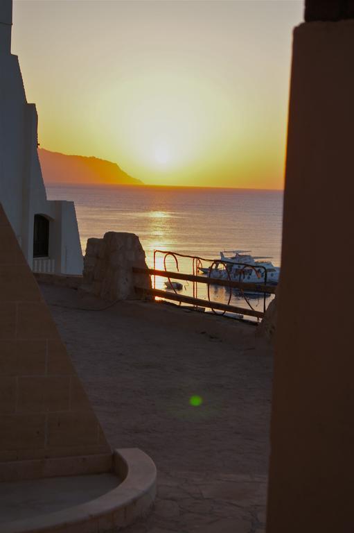 Umbi Sharks Bay Diving Village Sharm el Sheikh