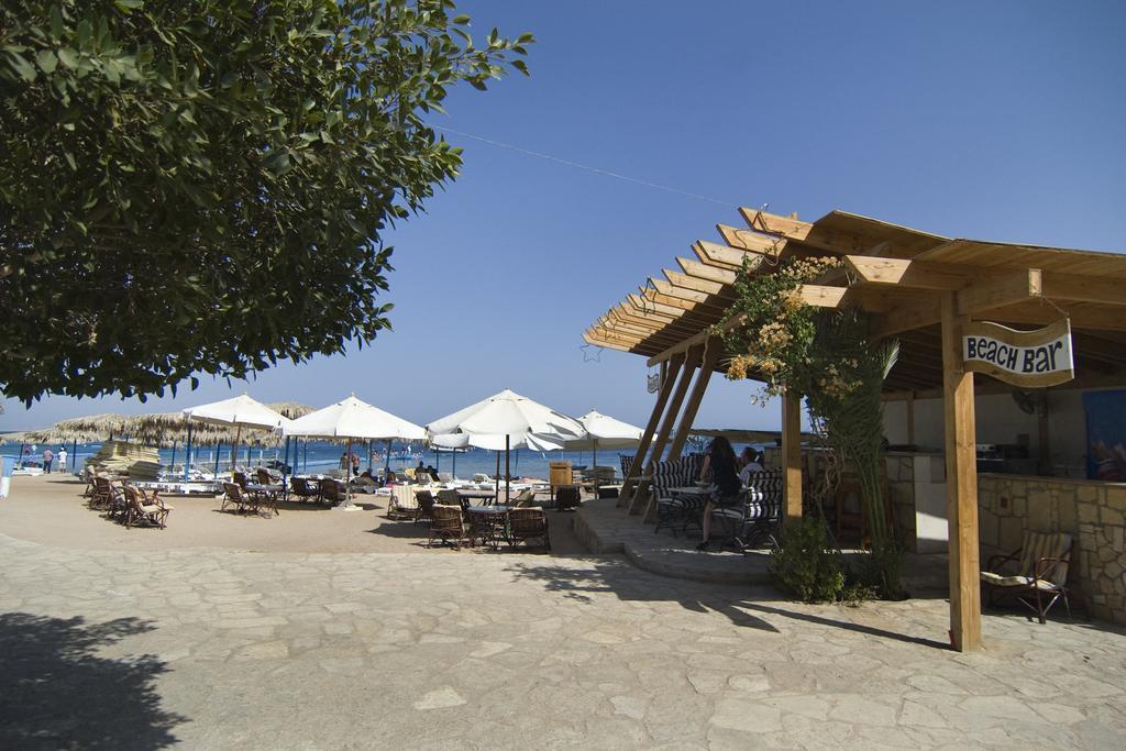 Resort Umbi Sharks Bay Diving Village 3*