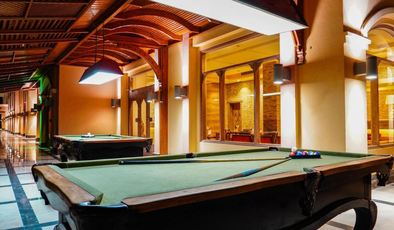 Charmillion Club Aquapark