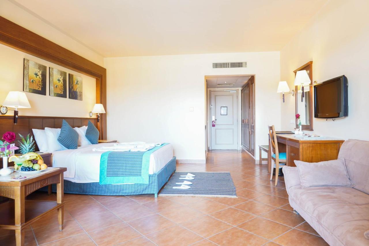Charmillion Club Aquapark 5*