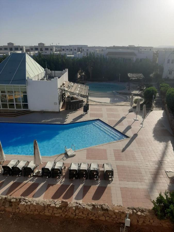Logaina Sharm 3*