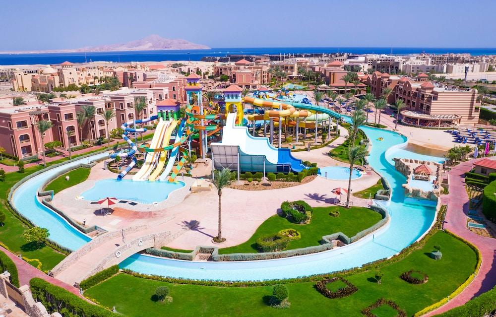 Resort Charmillion Club Aquapark 5*