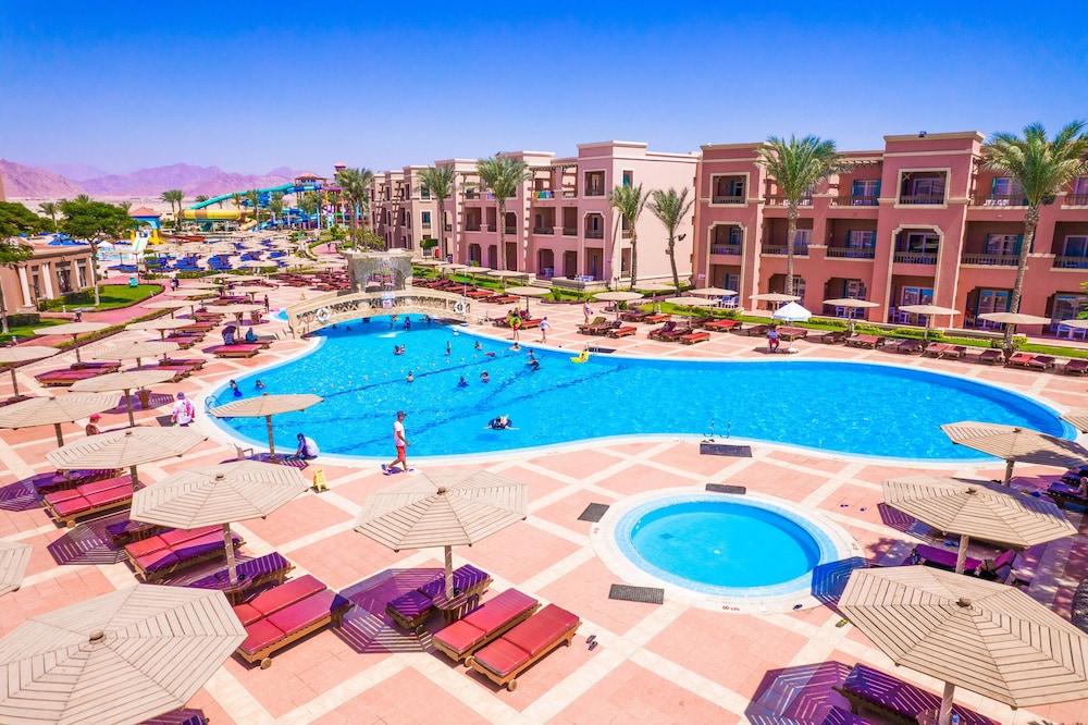 Charmillion Club Aquapark 5*