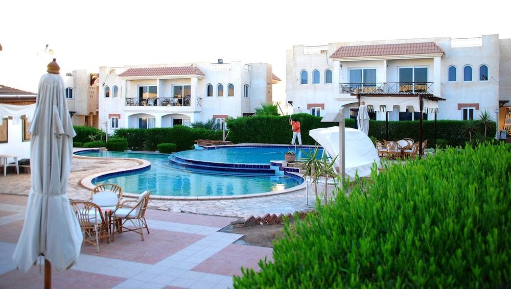 Logaina Sharm Resort 3*