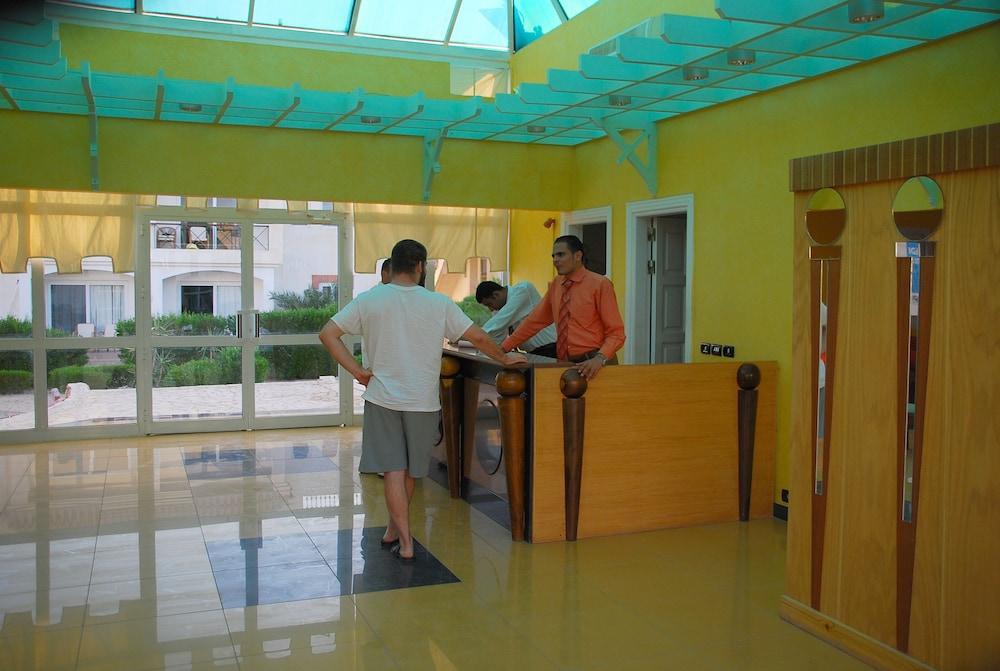 Logaina Sharm