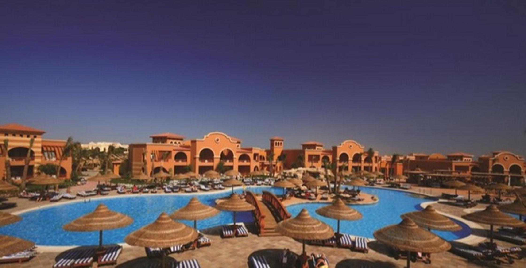 Charmillion Gardens Aquapark 5*