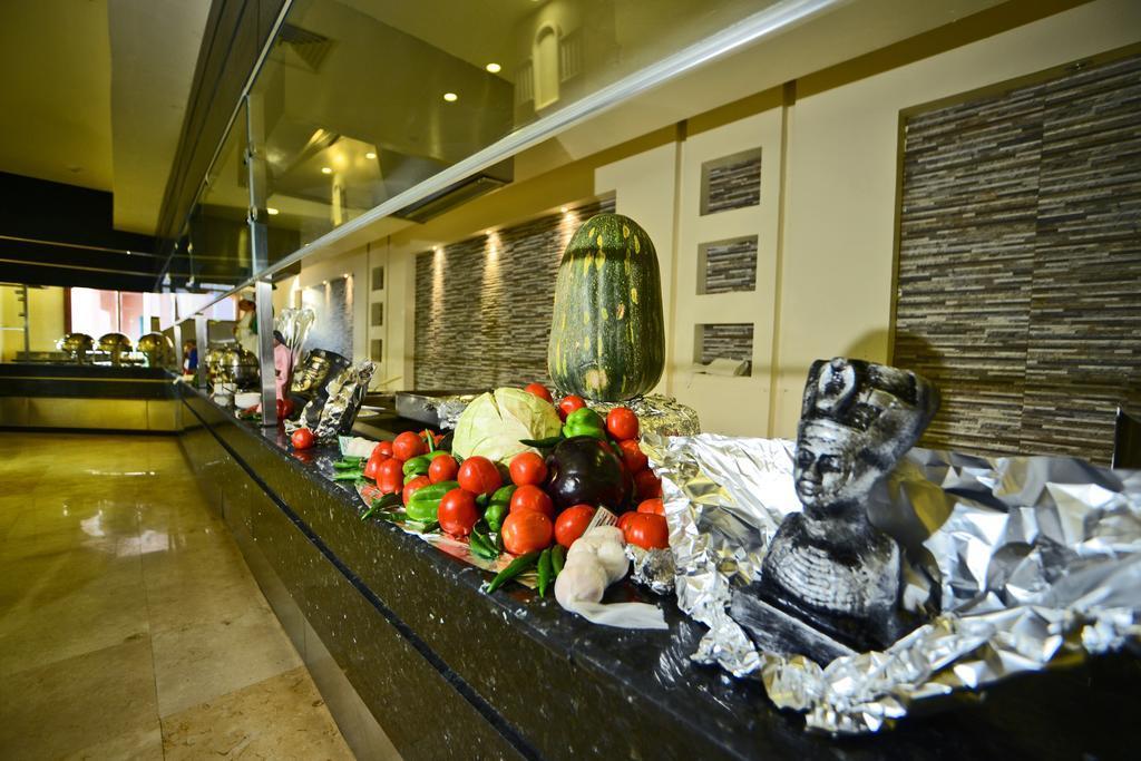 Charmillion Club Aquapark Resort 5*
