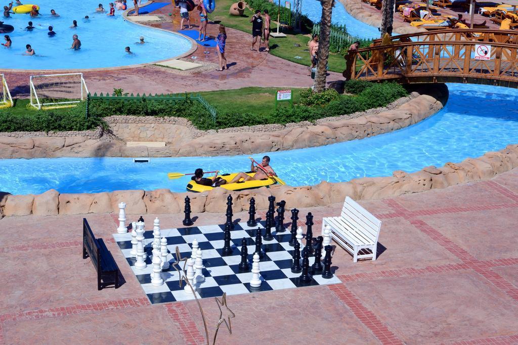 Charmillion Club Aquapark