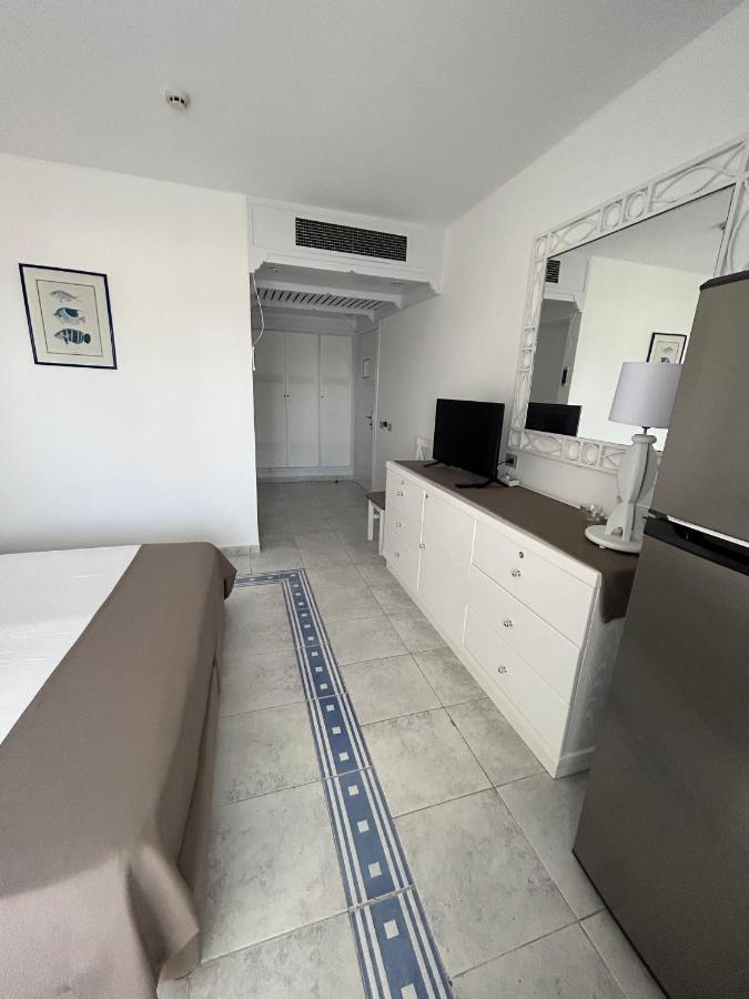 Domina Coralbay Aquamarine Hotel
