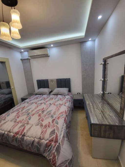 Royal 3 New 2 Bed Sea View With Infinity Pool Apartment *