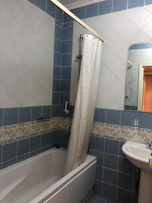 Naama Bay Luxury Stylish Entire Flat With En-suit -centre Of