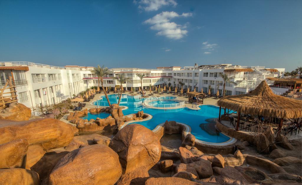 Sharming - Couples And Families Only 4*