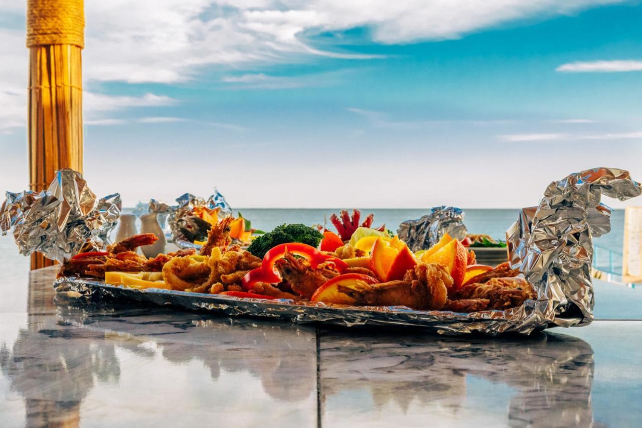 Umbi Sharks Bay Diving Village 3*