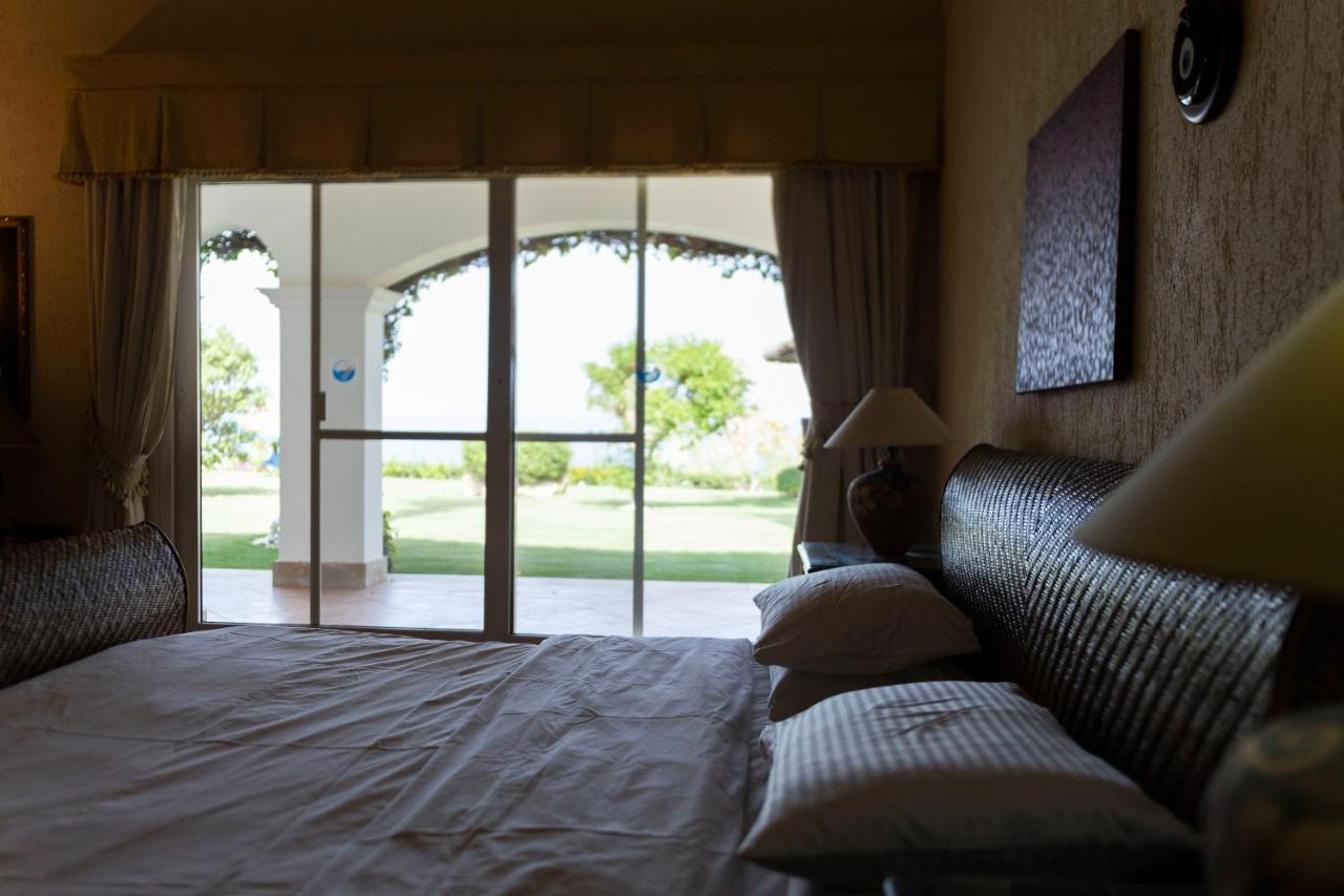 Villa With Sea View At Sheraton Hotel, Resort, & Spa - Private *