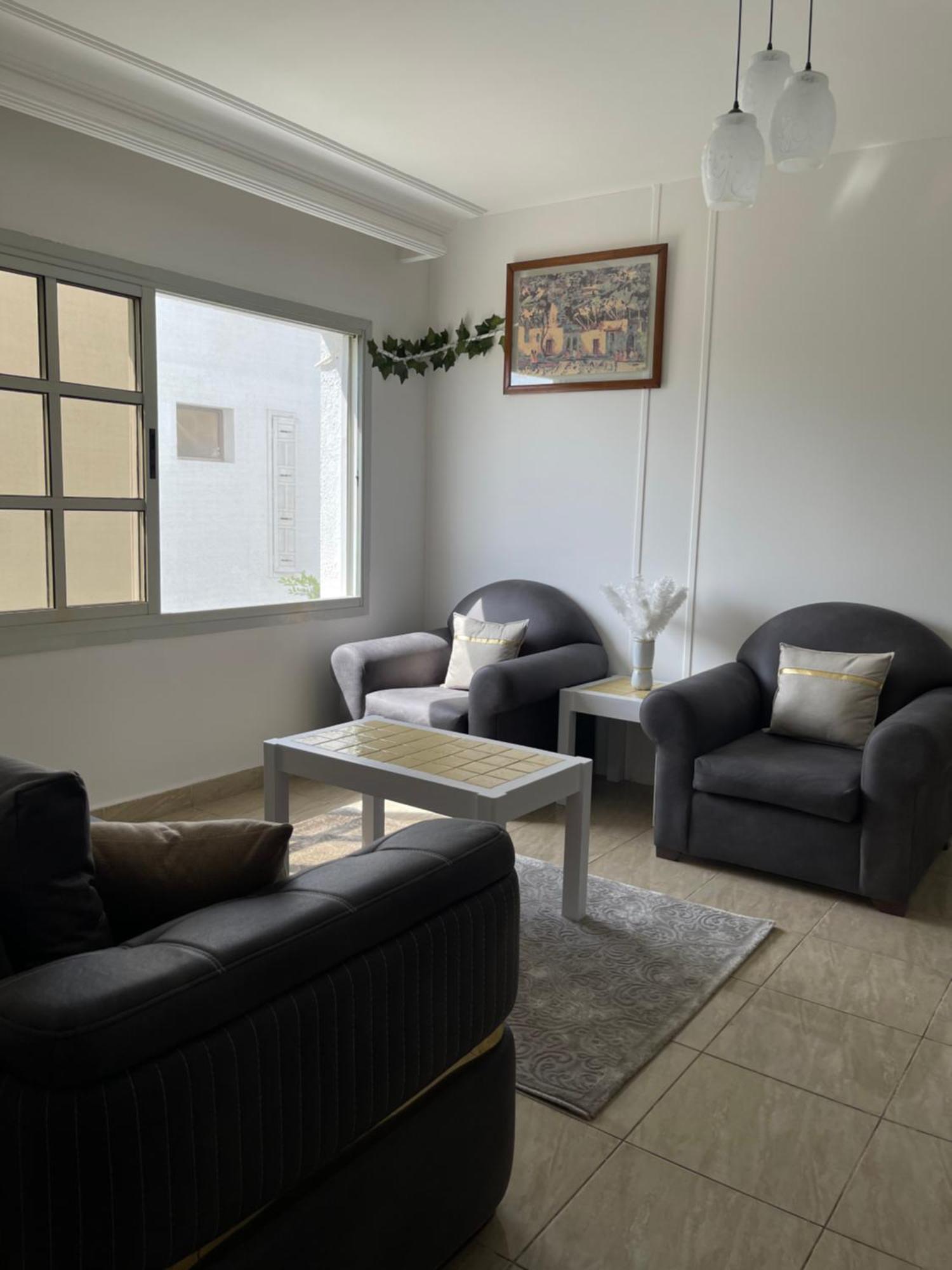 Center Delta Compound With Swimming Pool Appartement