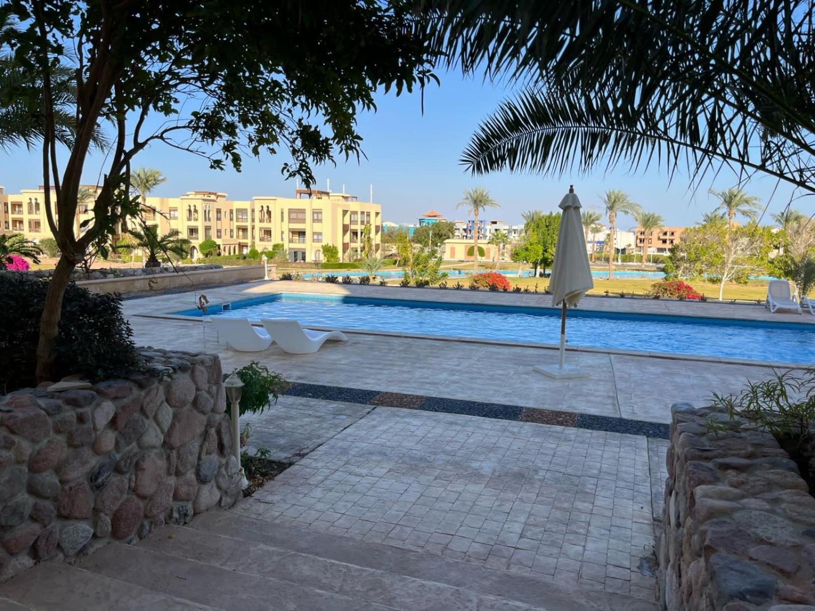 Luxury For Rent Apartment *