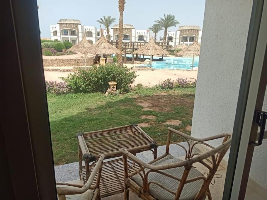Apartment شقه مع جنينه هاديه