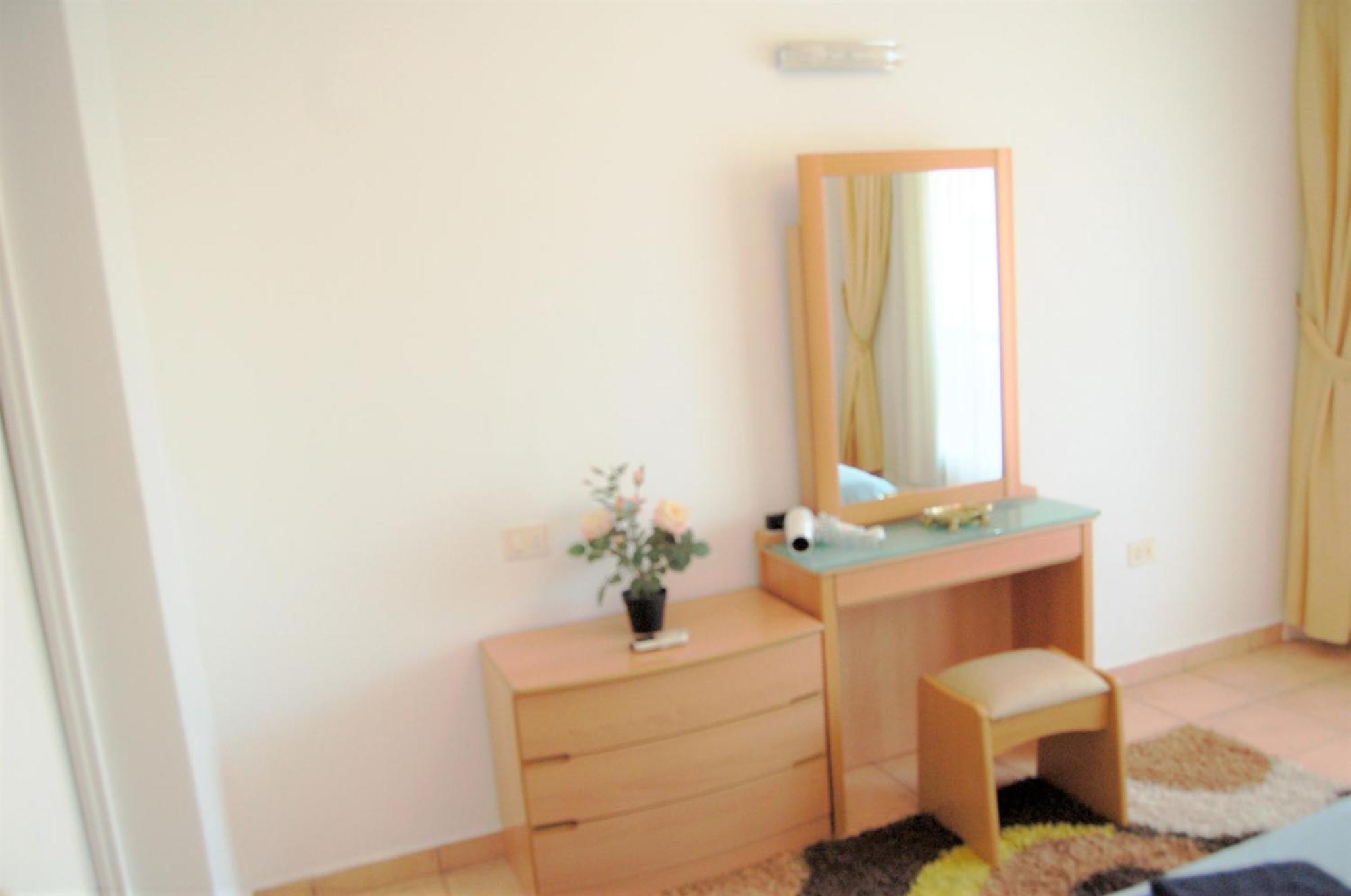 Naama Bay Luxury Stylish Entire Flat With En-suit -centre Of