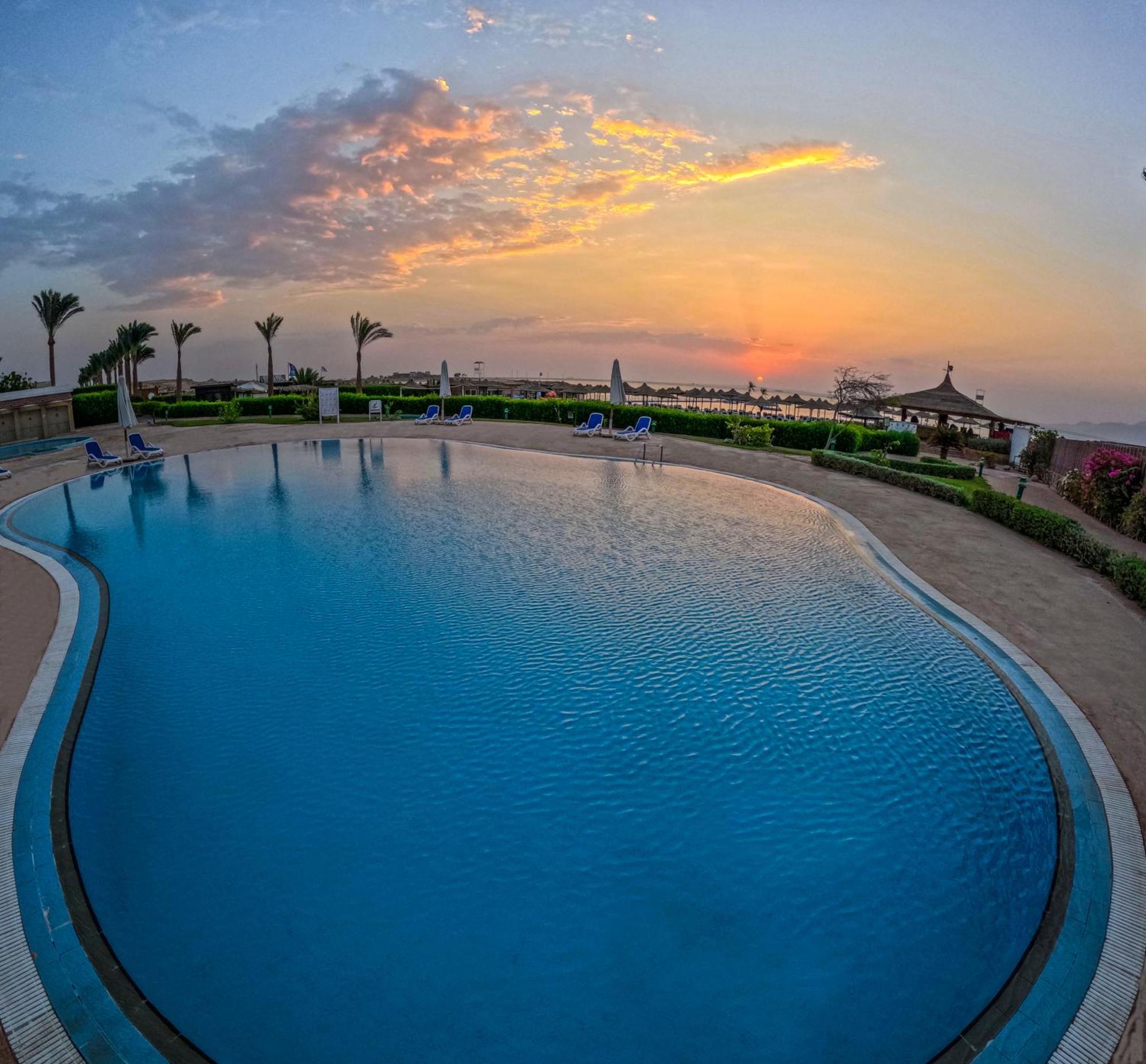 Resort Ivy Cyrene Adults Friendly 13 4*