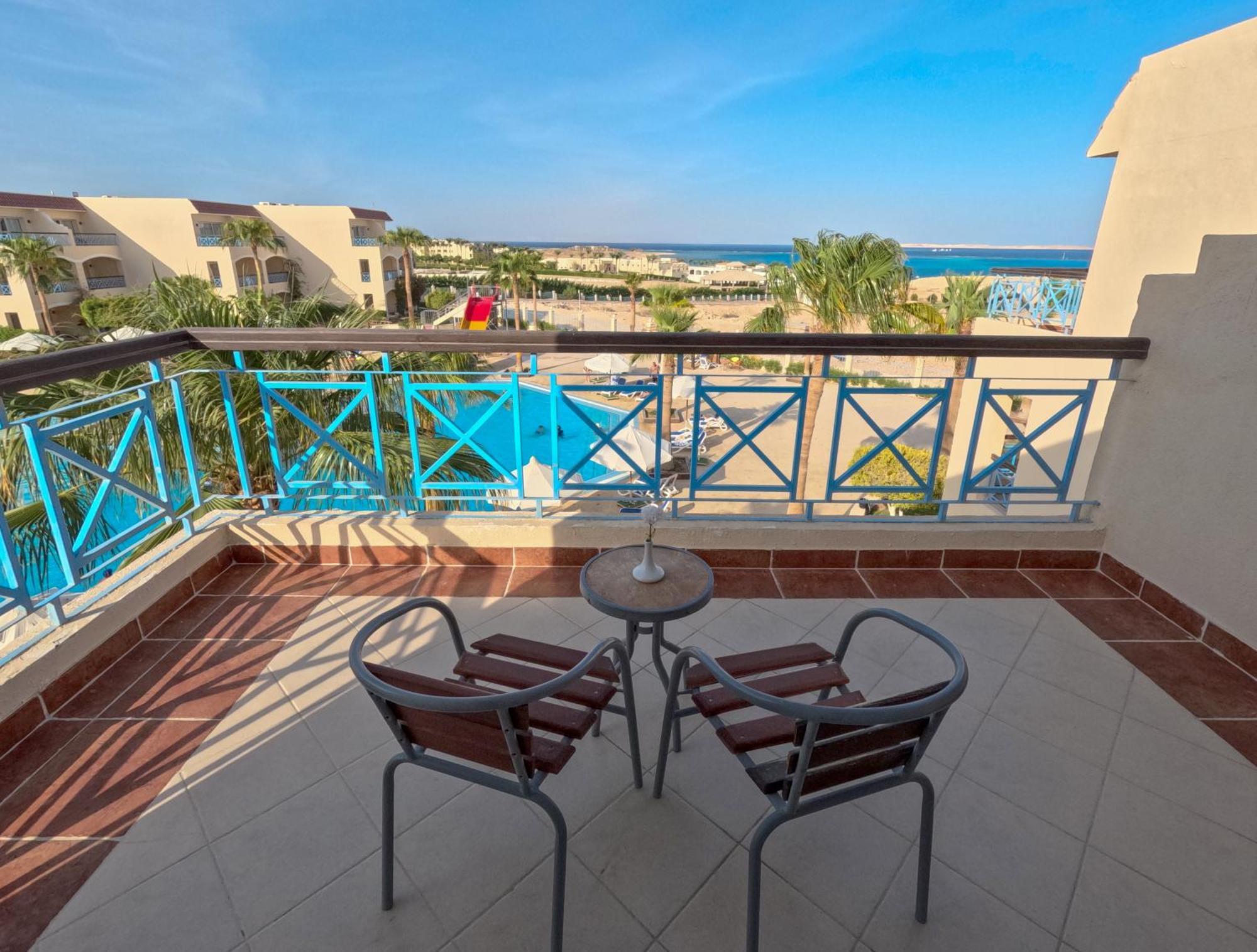 Resort Ivy Cyrene Island Aqua Park (adults Only)