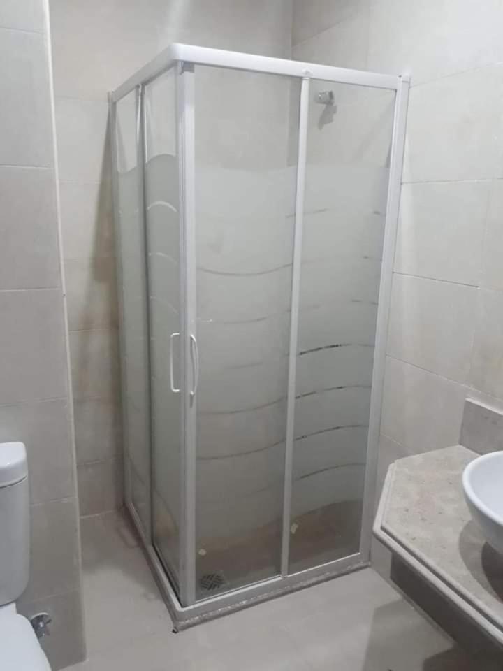 شقه فندقيه مكيفه بديار الربوه