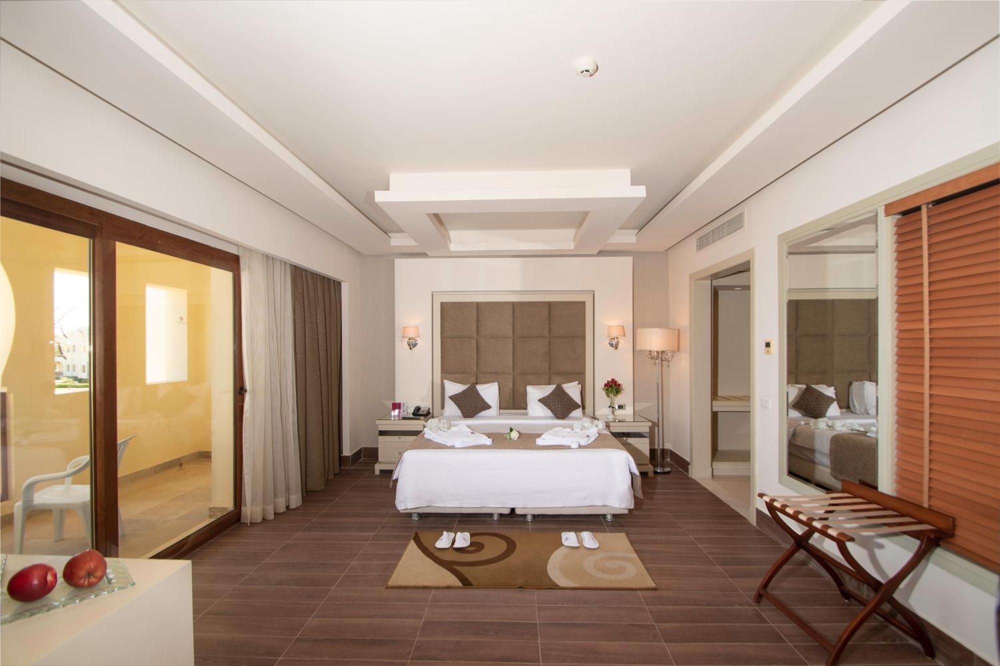 Resort Charmillion Club