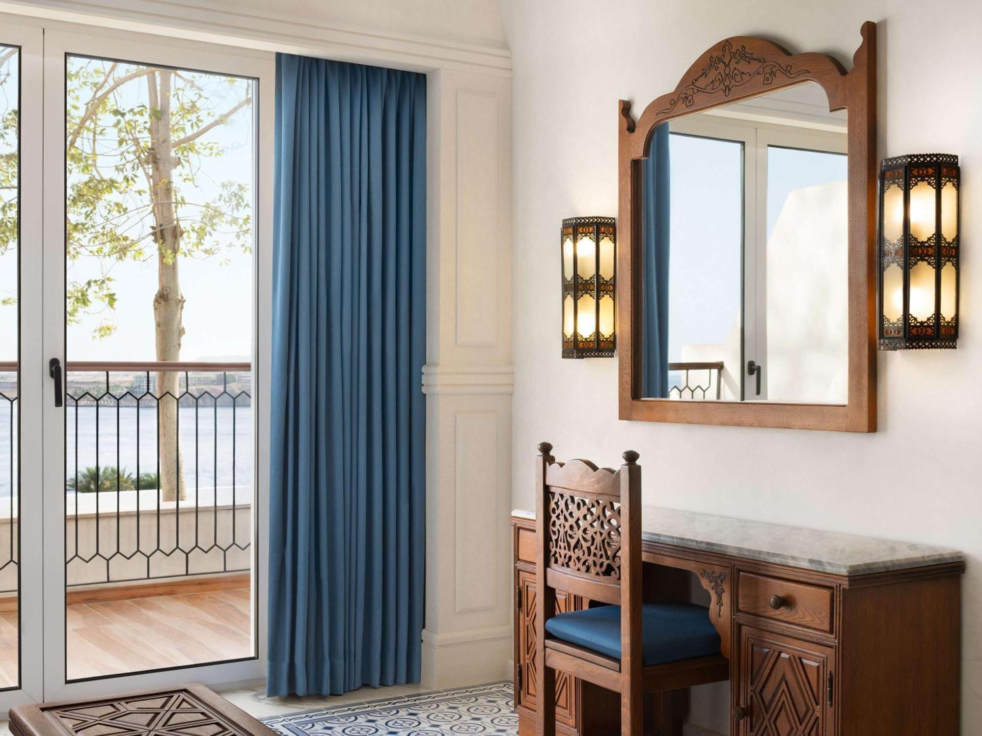 Mövenpick Resort 5*