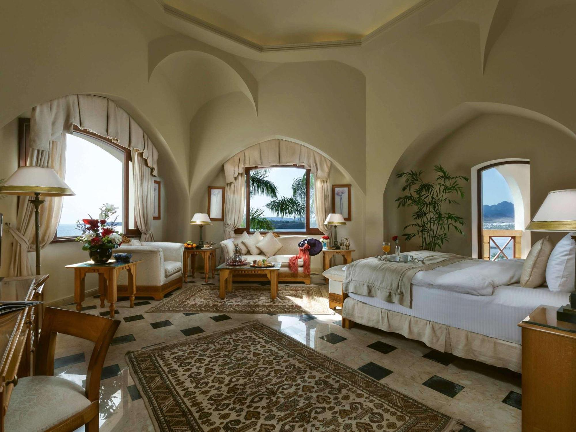 Mövenpick 5*